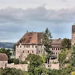 מלון Burg