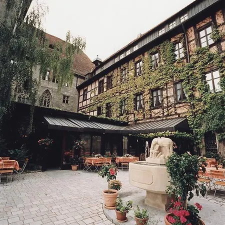 Burg Hotel 3*