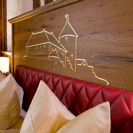Hotel Burg 3*