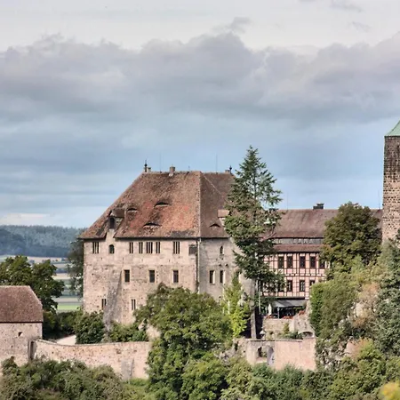 فندق Burg