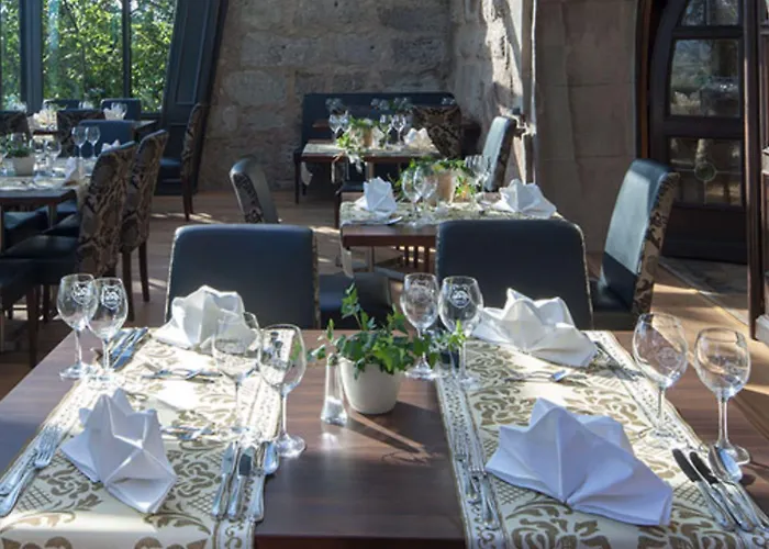 Burg Hotell