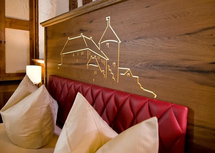 فندق Burg 3*